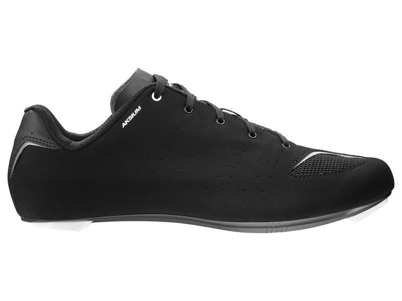 Обувь Mavic AKSIUM III, размер UK 12 (47 1/3, 299мм) Black/White/Black черная фото 
