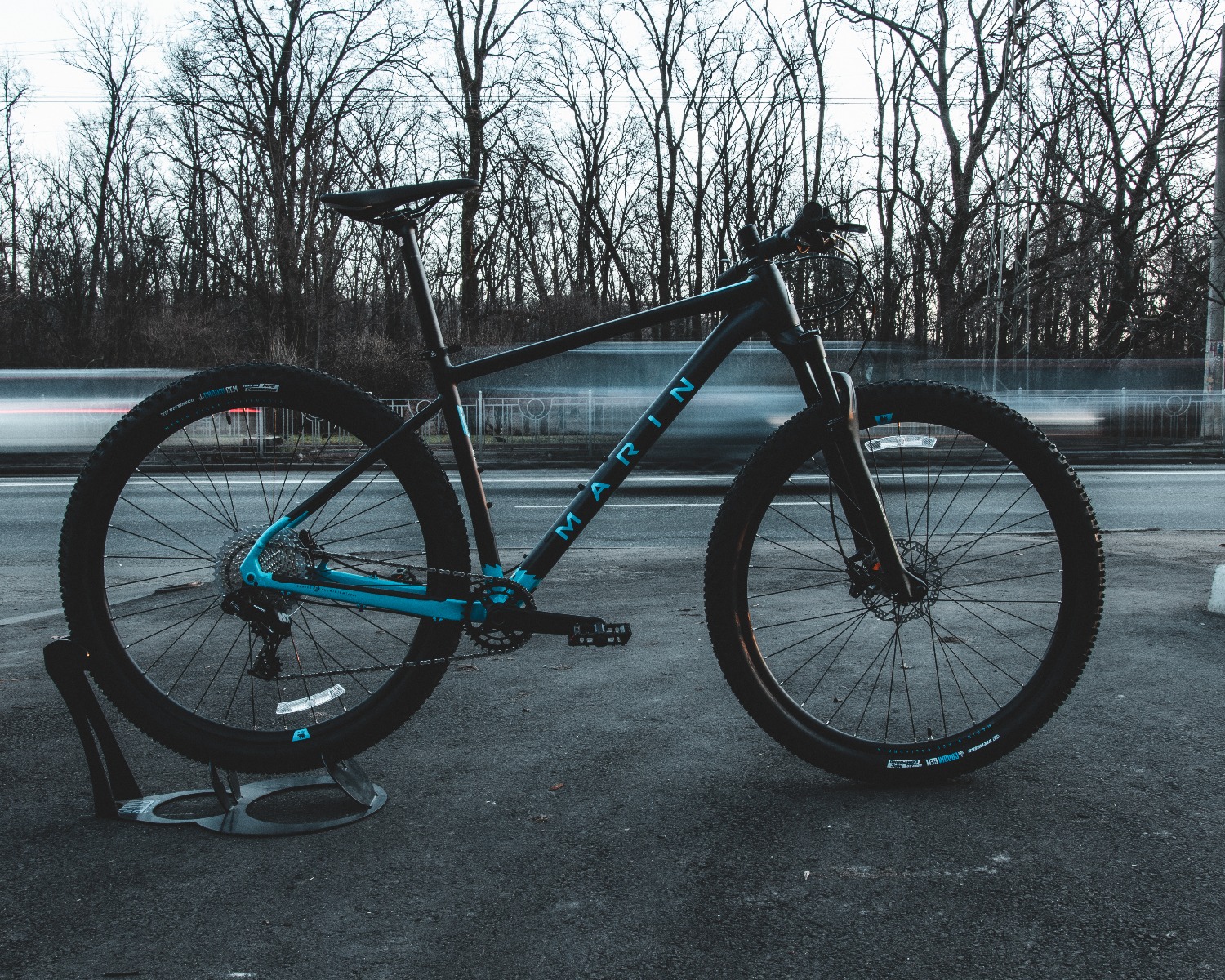 Велосипед 29" Marin TEAM MARIN рама - M Satin Black/Cyan A0 фото 5
