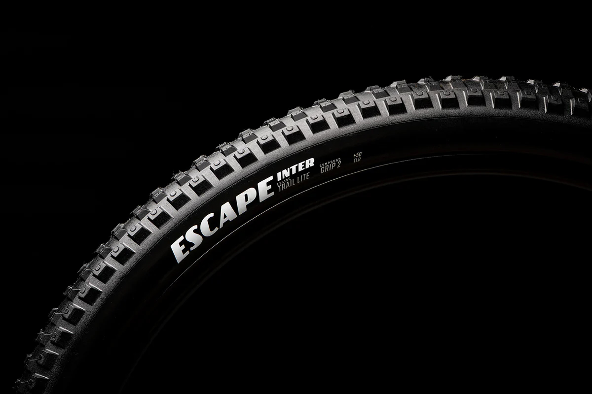 Покрышка 29x2.40 (61-622) GoodYear Escape Inter, Trail Lite, Dynamic:Grip2, Folding, Black фото 3