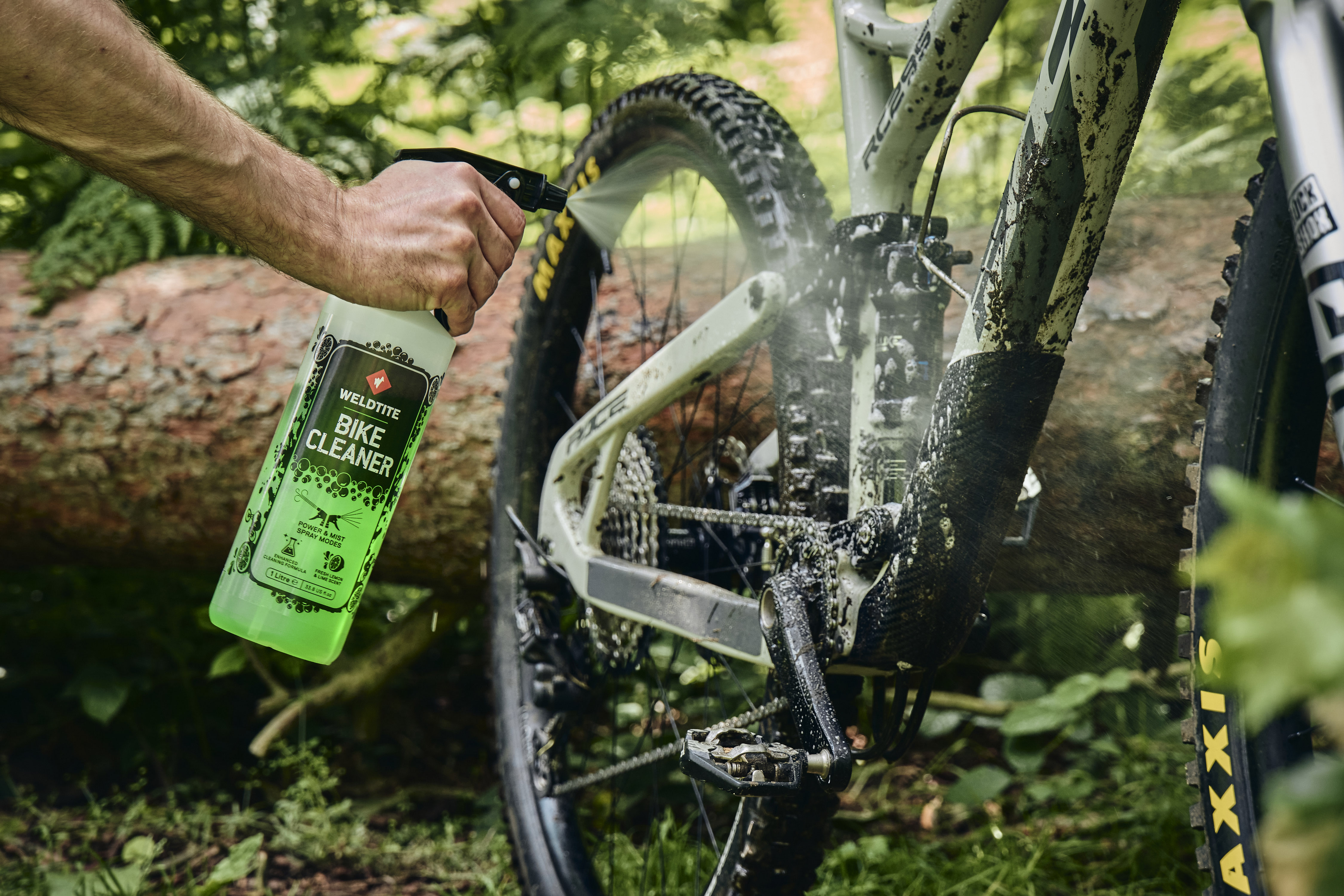 Очиститель велосипеда Weldtite 03128 BIKE CLEANER, (шампунь для велосипедов), лимон 1л фото 3