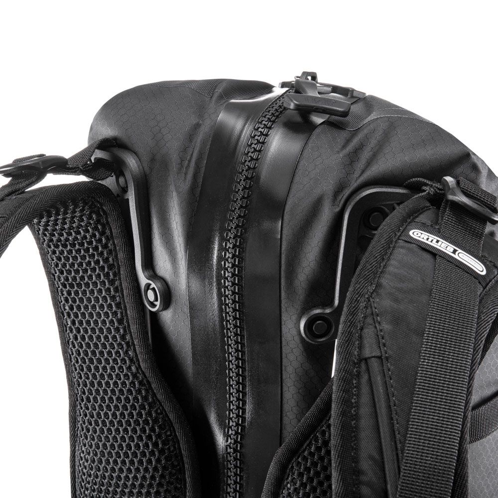 Герморюкзак Ortlieb Atrack BP black matt 25 л фото 4