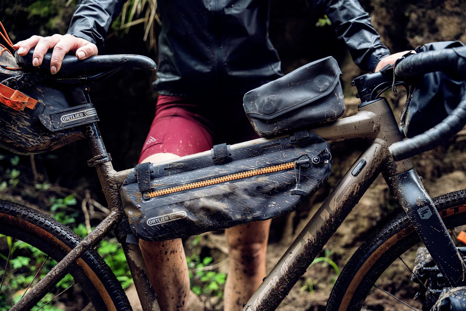 Гермосумка Ortlieb Frame-Pack Toptube Dark Sand, 3 л фото 9