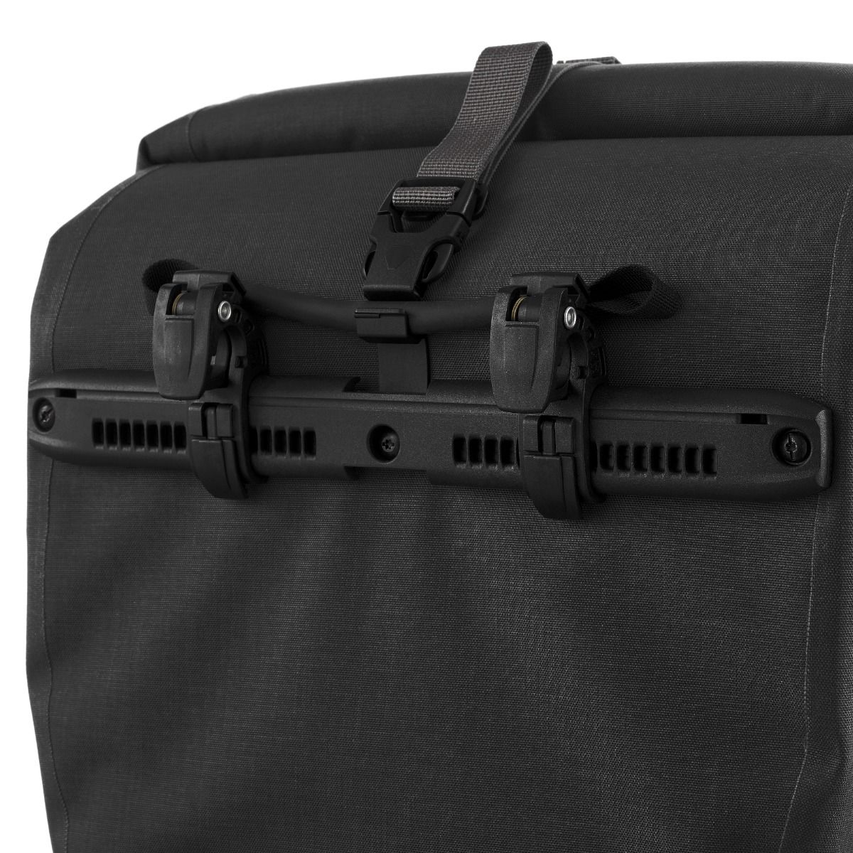 Гермосумка велосипедна Ortlieb Back-Roller Plus black 23 л фото 5