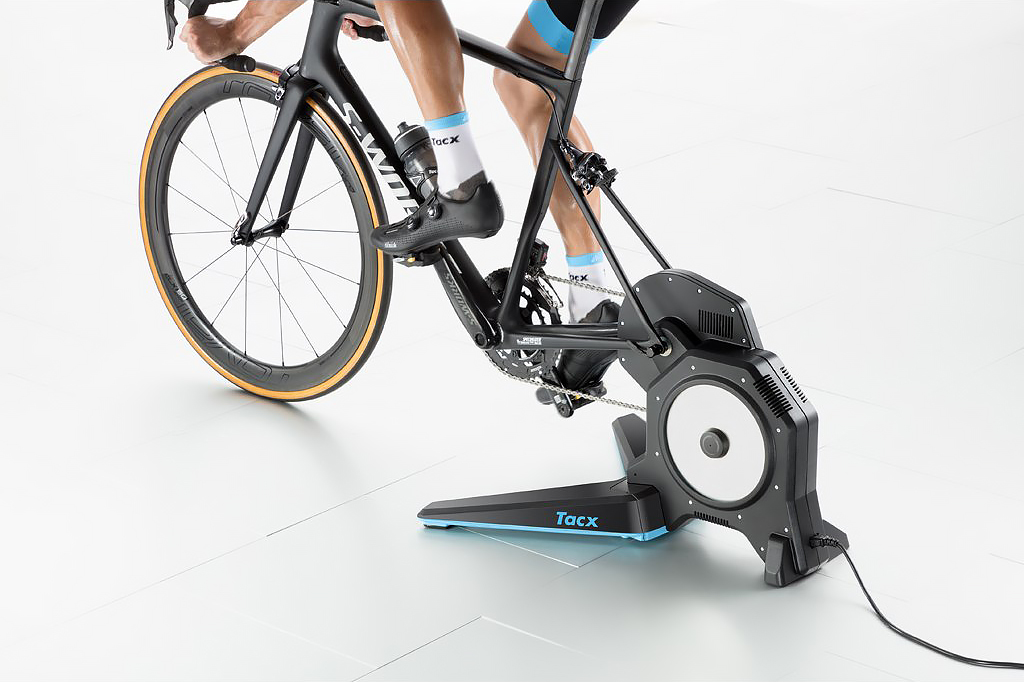 Велостанок Tacx FLUX 2 Smart T2980 - купити за найкращою ціною
