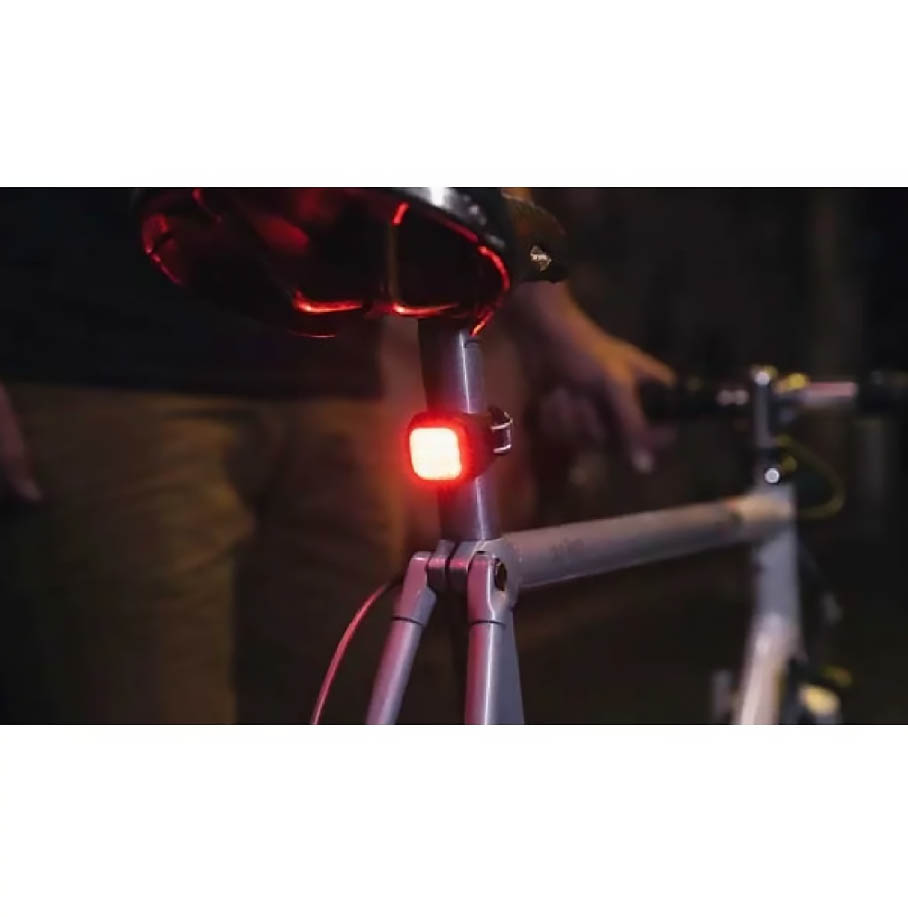 Блимавка задня Knog Blinder Mini Niner Rear, 11 люмен, 5 режимів, чорна фото 2