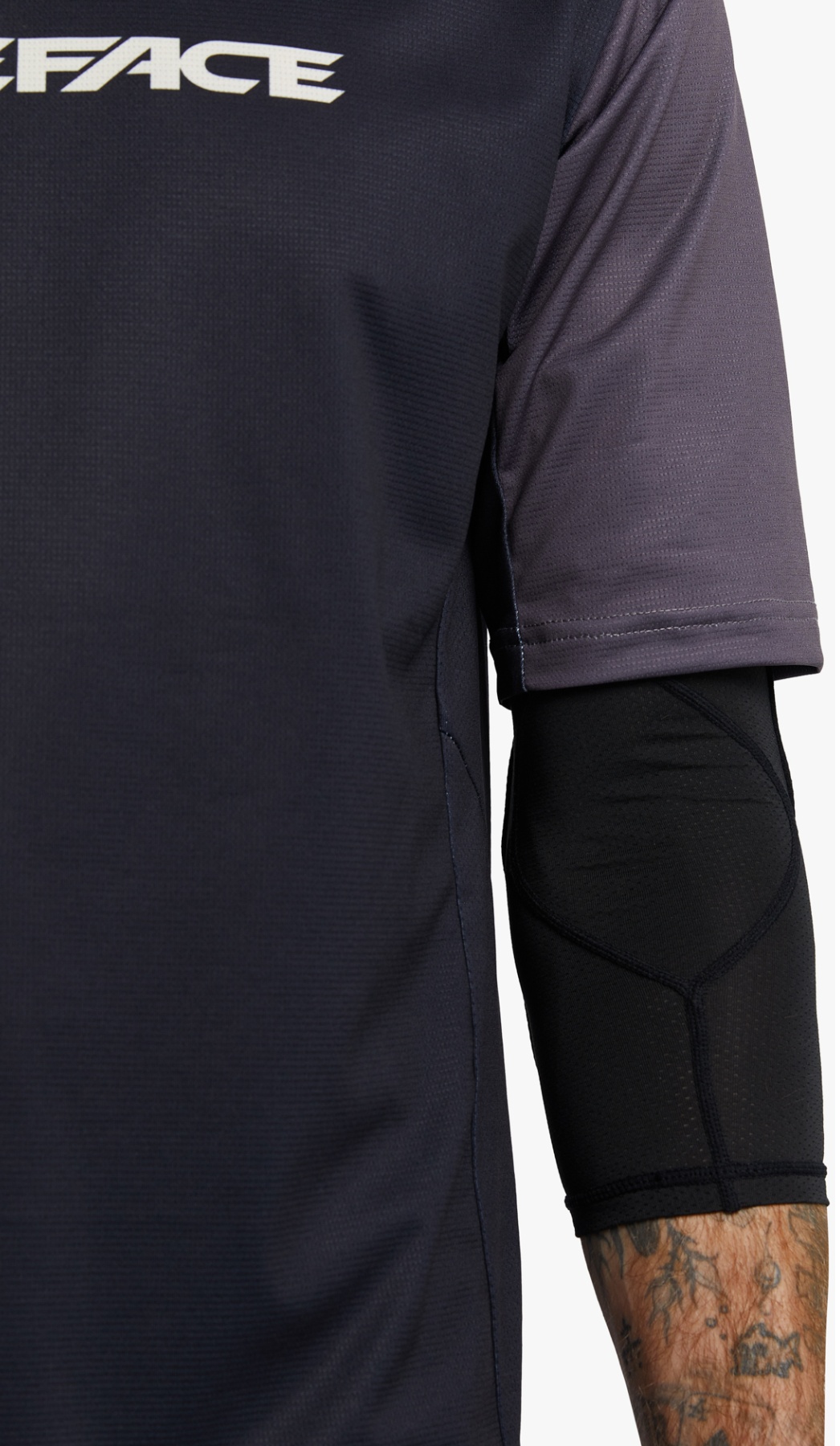 Захист ліктя RaceFace INDY Elbow Stealth, розмір S фото 2