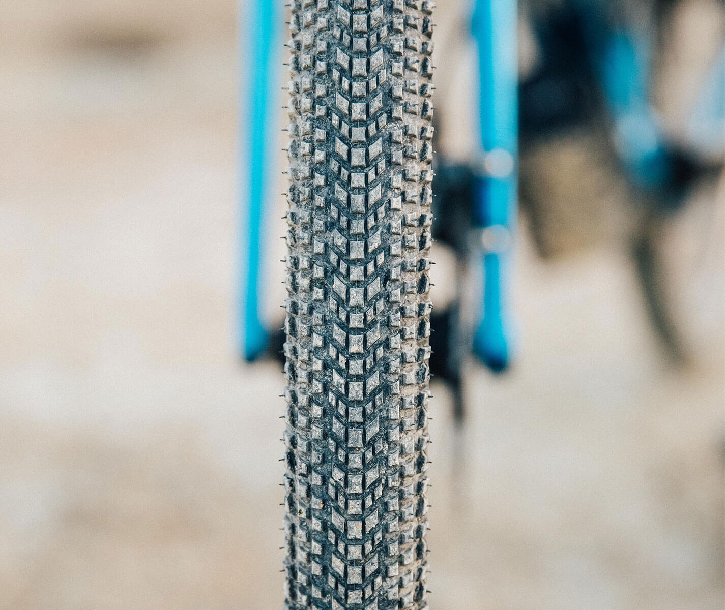 Покрышка 700x45C Hutchinson TOUAREG, 127TPI, Tubeless Ready, Foldable, Reinforced+, Black фото 3