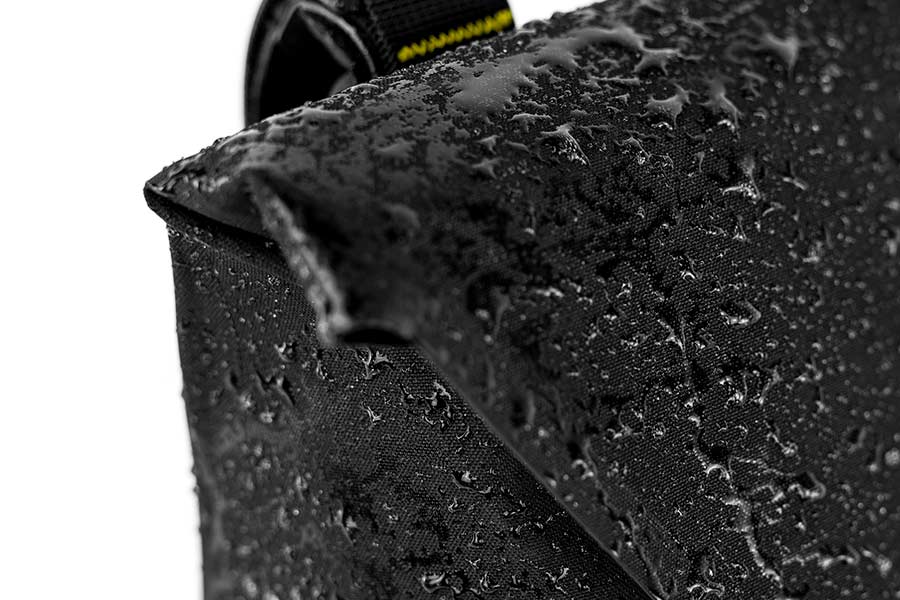 Сумка на кермо Apidura Racing Handlebar Pack (2L) фото 8