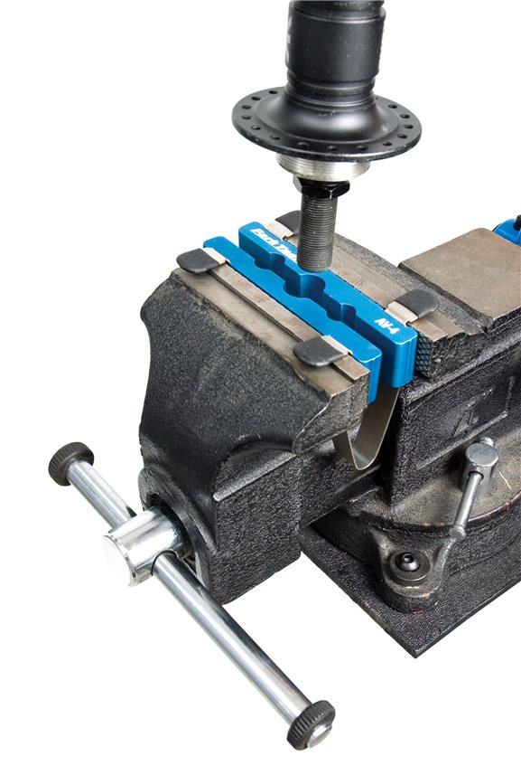 Вставка в лещата Park Tool на вал каретки і педалей Heavy Duty фото 2