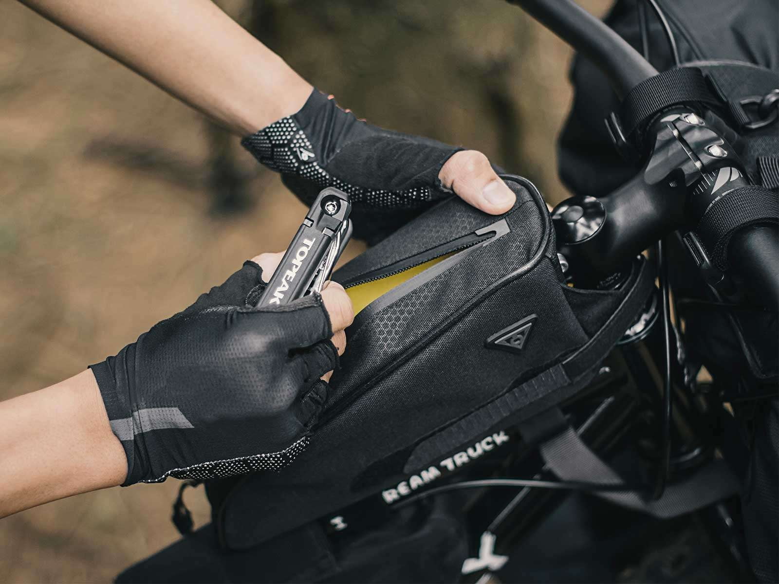 Сумка на верхнюю трубу Topeak Top Loader, 0.75L с чехлом 169г фото 4