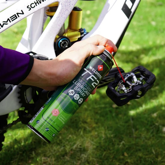 Спрей многоцелевой Weldtite 03015 MULTI-USE LUBRICANT SPRAY с BN-керамикой, 400мл фото 4