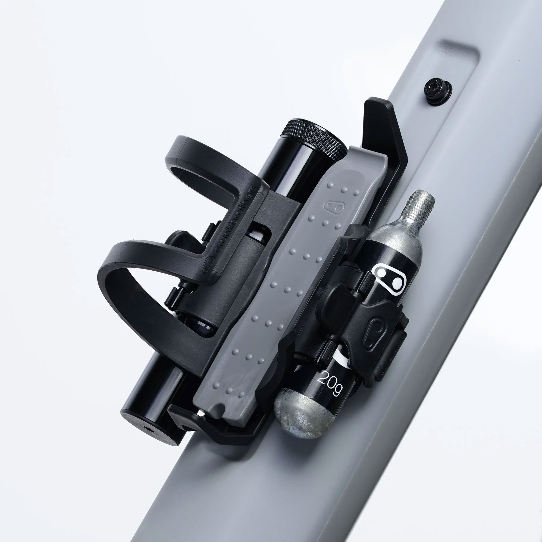 Набор инструмента Crankbrothers TOOL S.O.S. BC18 BOTTLE CAGE KIT фото 5