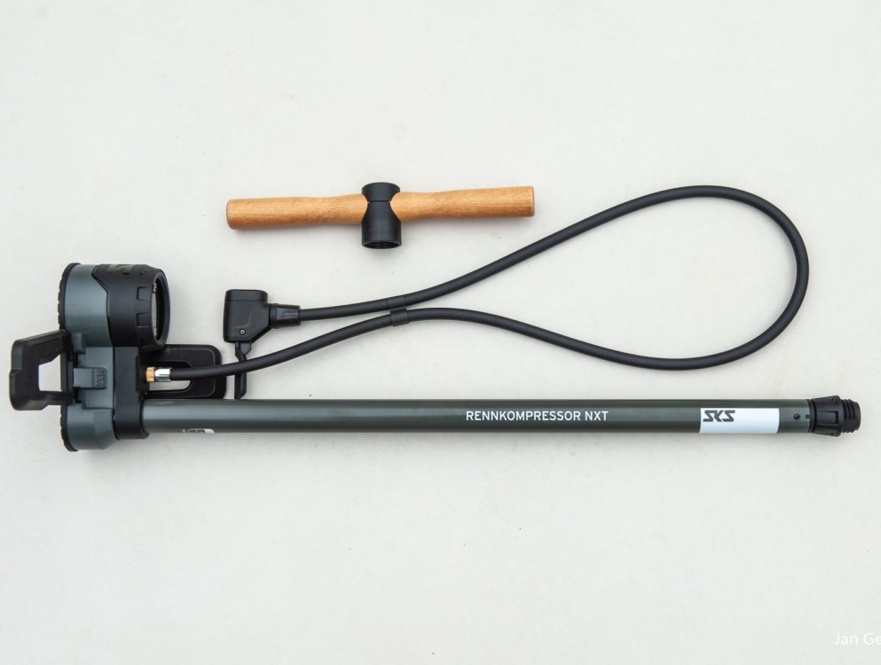 Насос підлоговий SKS RENNKOMPRESSOR NXT, з манометром, presta/schrader, 230 psi / 16 bar фото 4