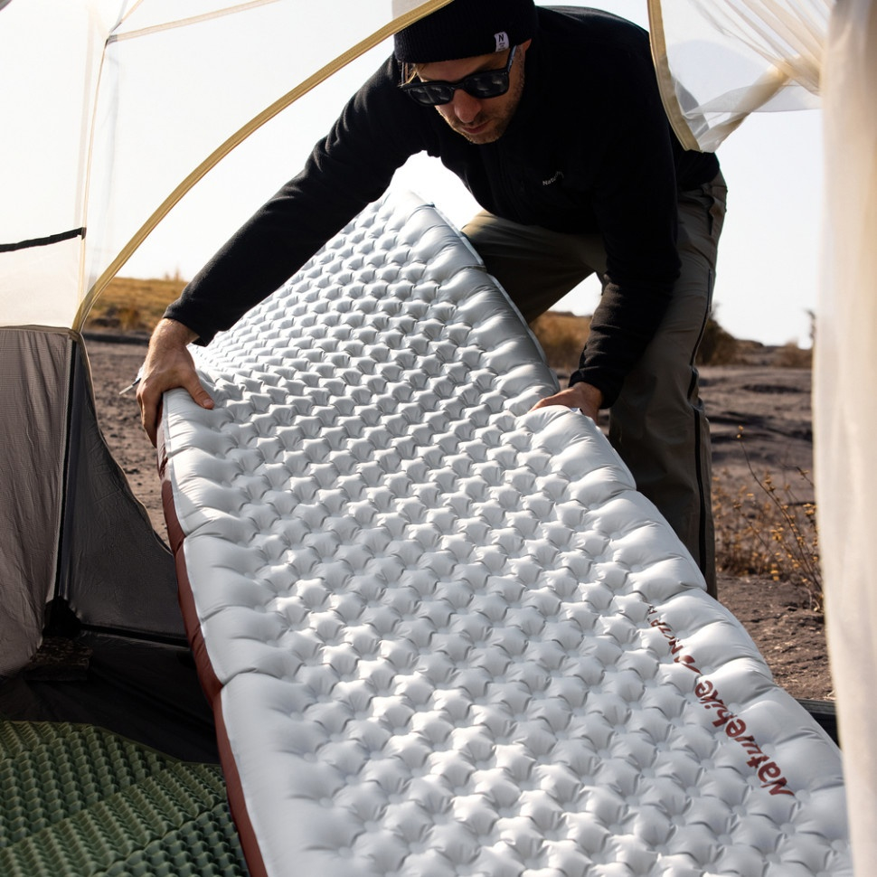 Килимок надувний Naturehike TUYE R5.8 CNK2650WS031, 183x64x9 см, сріблястий фото 6