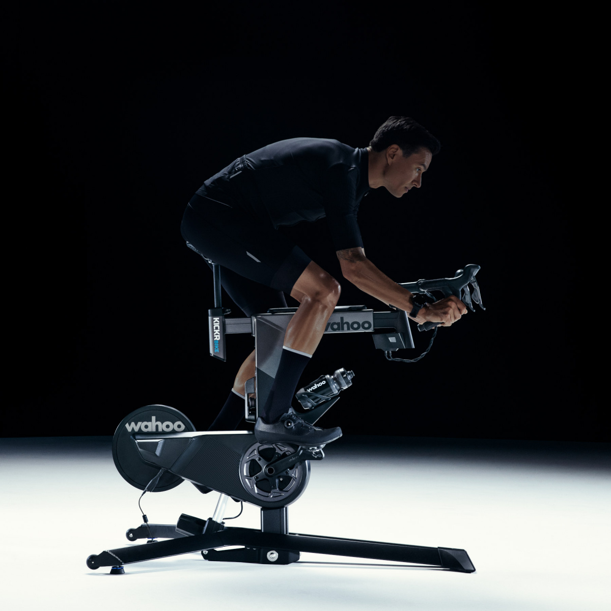 Велостанок Wahoo KICKR Bike V2 WFBIKE3 фото 3