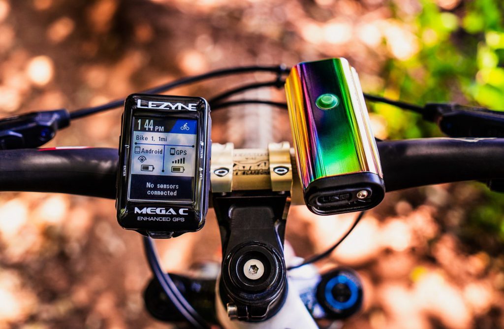 Фара передня Lezyne LITE DRIVE 1000XL, 1000 люмен, 8 режимів, нео металік фото 2