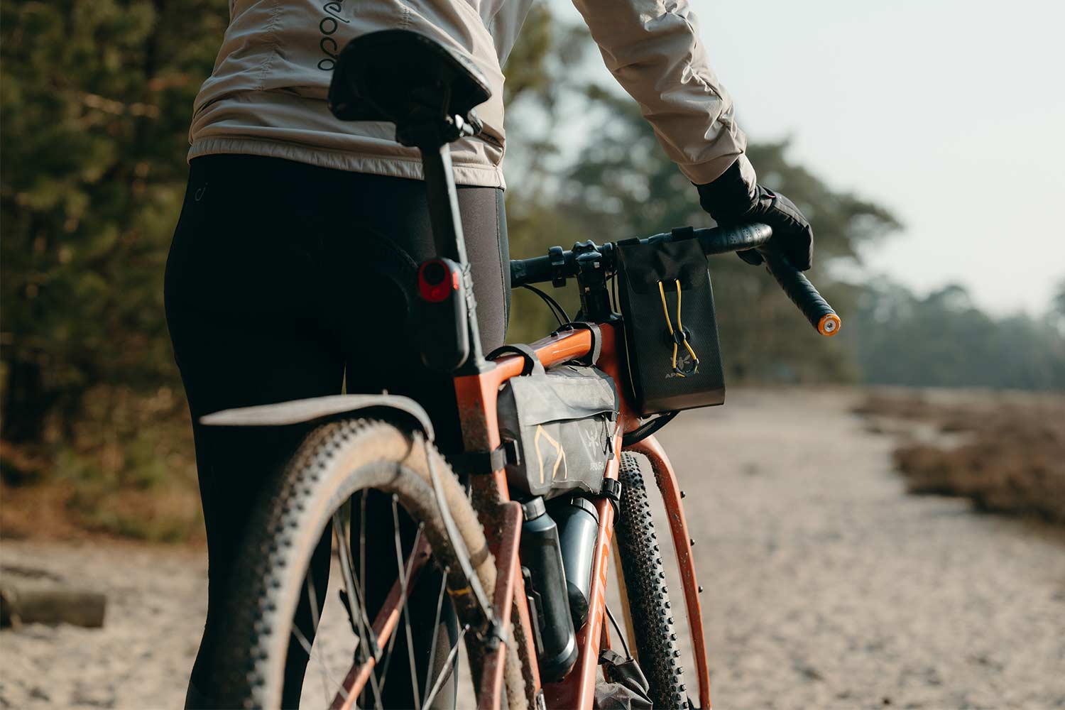 Сумка для їжі на кермо Apidura Expedition Stem Pack (1.3L) фото 5