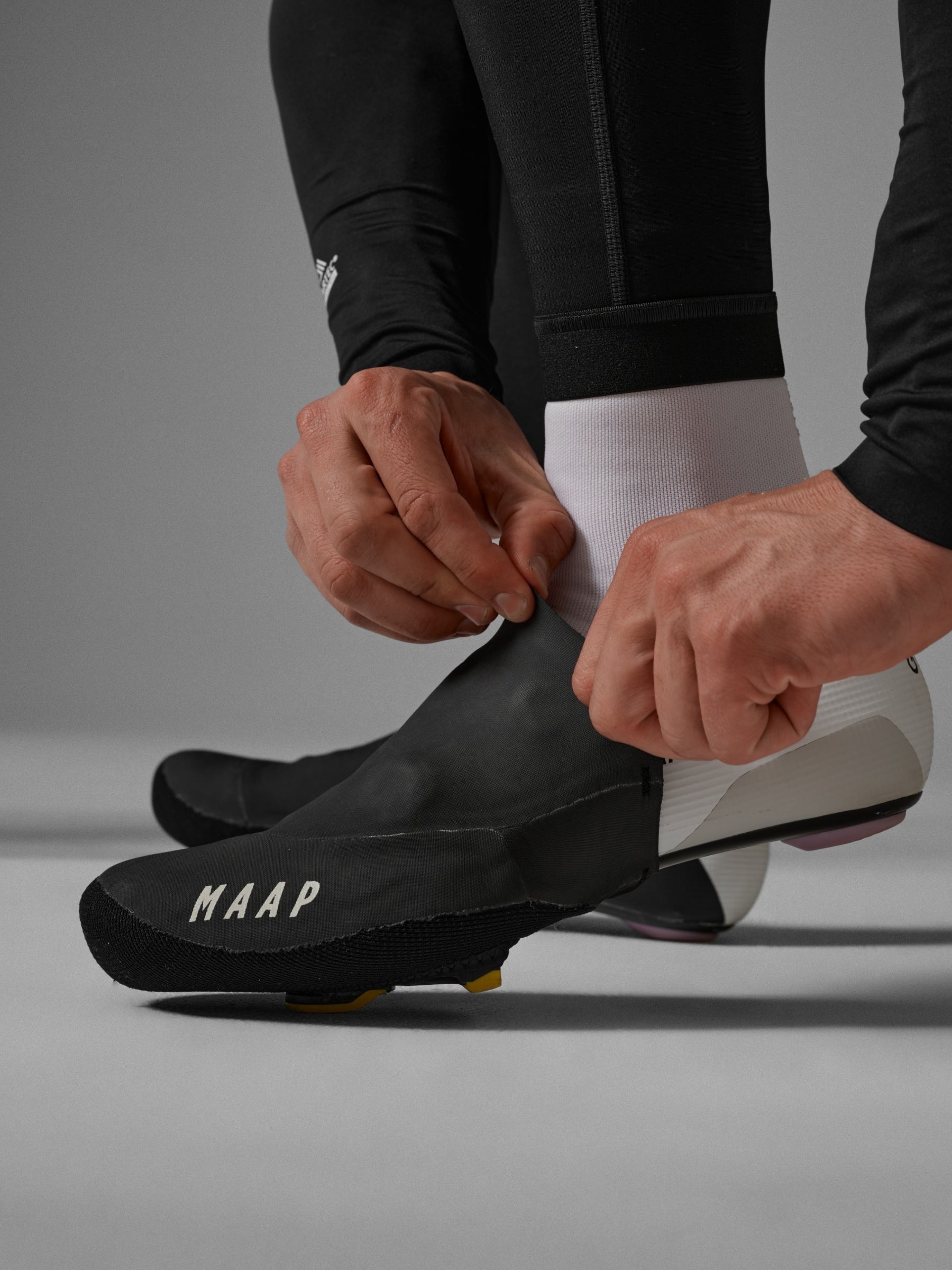 Бахилы на носок MAAP Apex Winter Toe Cover L/XL, черные фото 6