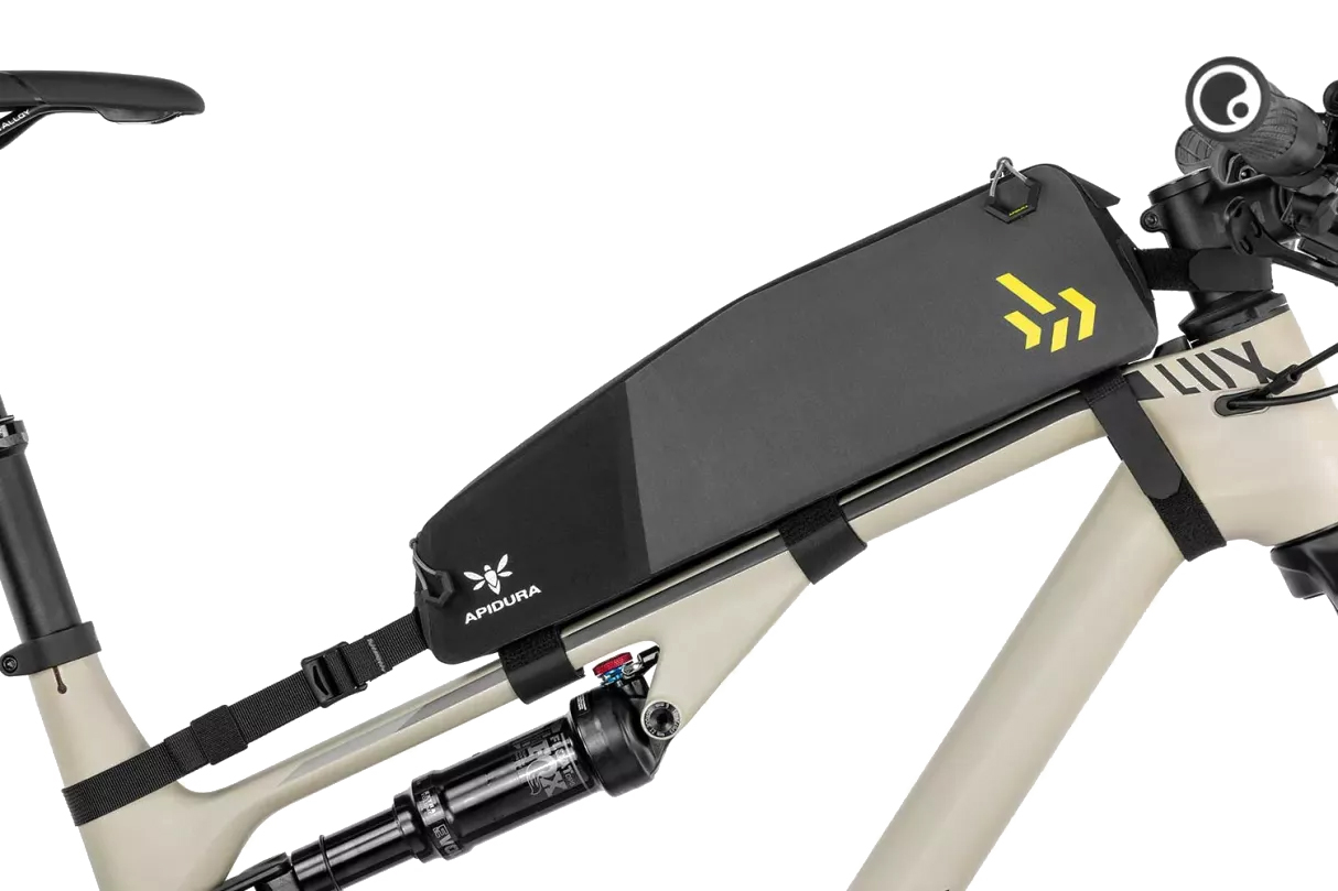 Сумка на верхнюю трубу Apidura Backcountry Top Tube Long Pack (1.8L) (NEW) фото 