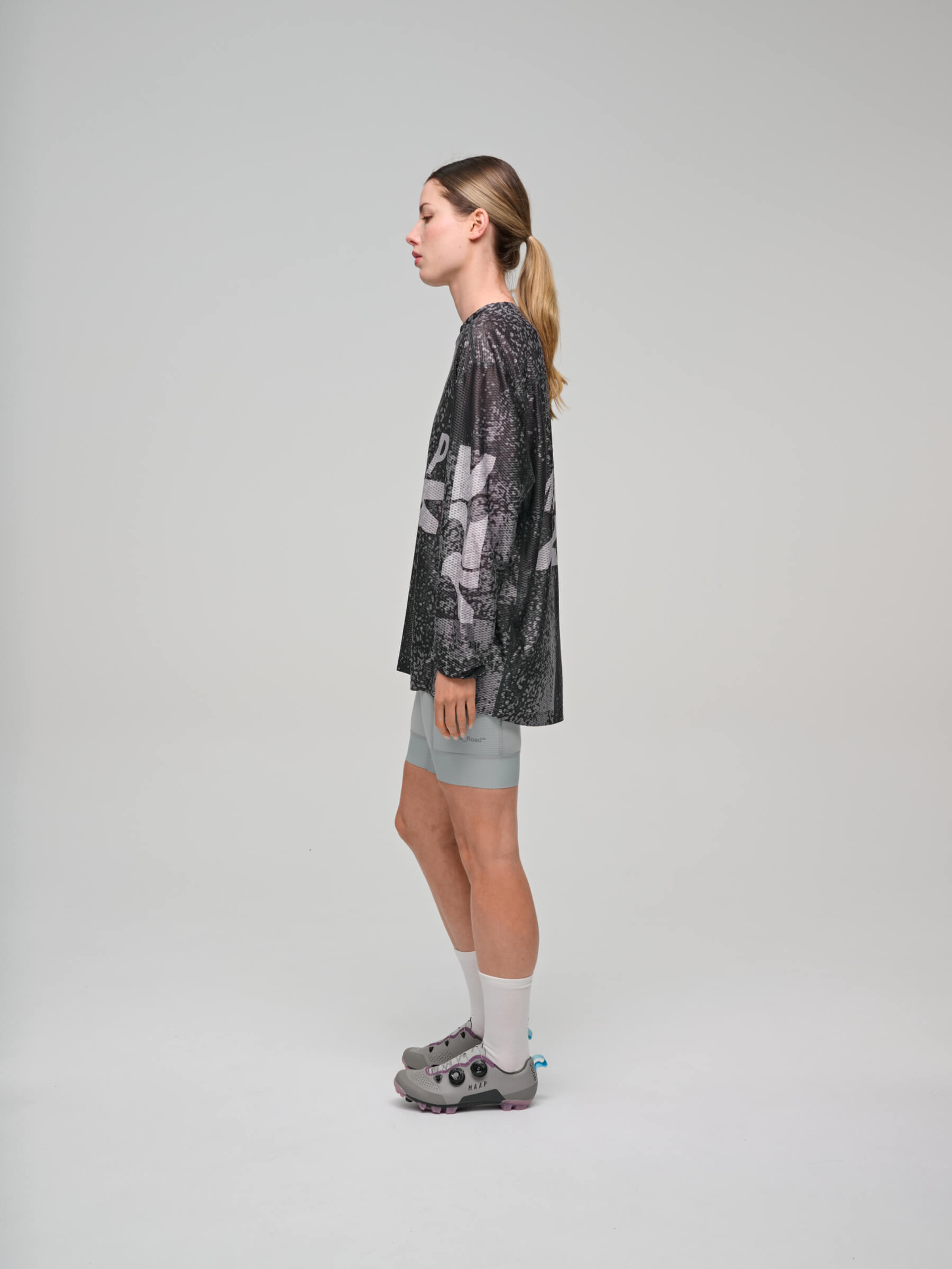 Лонгслив MAAP Alt Road Mesh LS Tee Silver/Black S фото 4