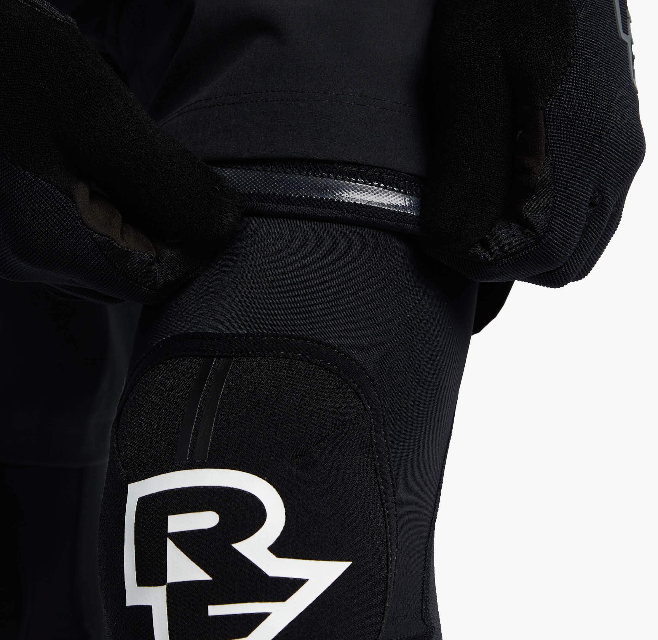Защита колена RaceFace INDY Knee Stealth, размер XS фото 4